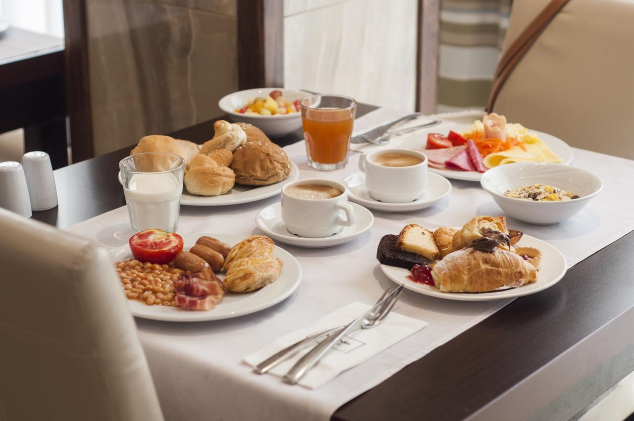 By Alexandra Hotel 3*